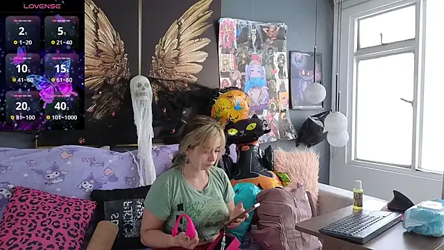 Mafecosecret online show from October 8, 2025, 9:59 pm