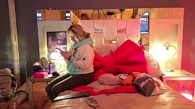 Mafecosecret online show from January 13, 2026, 6:39 am