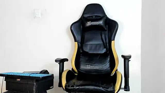 HELLSTAR online show from November 7, 2025, 4:39 am