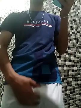 Alejandro260785 online show from November 2, 2025, 10:15 pm