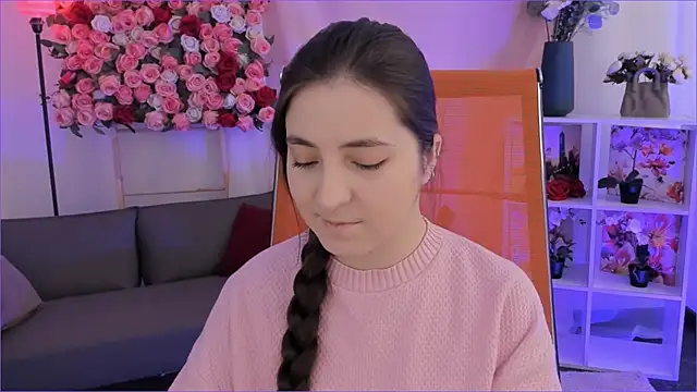 VirtuallVoyant online show from February 2, 2026, 7:29 am