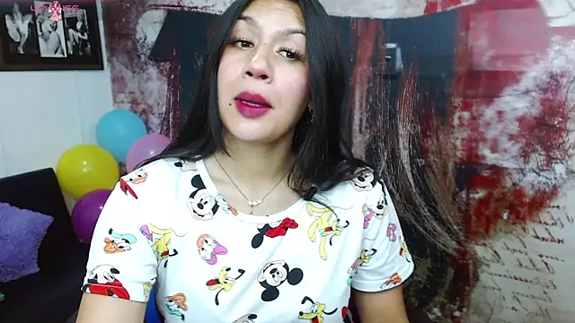 gigi gilt  online show from July 17, 2026, 9:23 pm