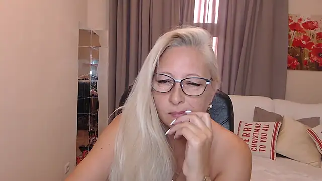 ValeriaSharm online show from September 27, 2025, 1:45 am