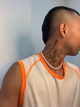  Logan Colton  online show from September 11, 2025, 5:13 pm