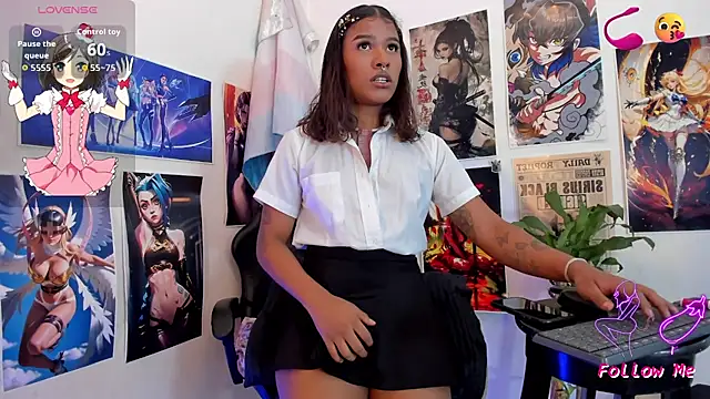 cam11 07 online show from October 1, 2025, 11:08 pm