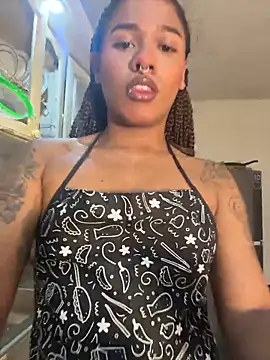 cam11 07 online show from April 8, 2026, 9:38 pm