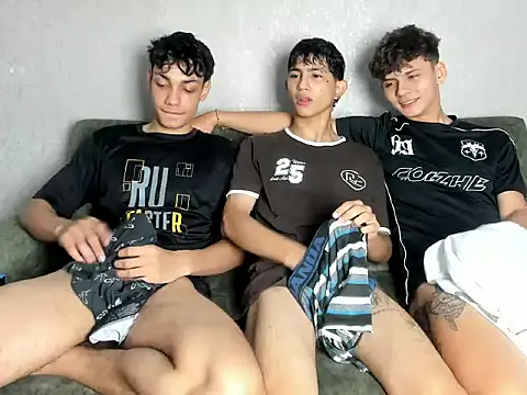 Snapshot of willy_sexxx18 chatting on April 9, 2026, 2:23 pm willy sexxx18 online show from April 9, 2026, 2:23 pm