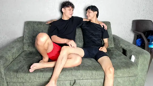 Snapshot of willy_sexxx18 chatting on March 27, 2026, 2:18 pm willy sexxx18 online show from March 27, 2026, 2:18 pm