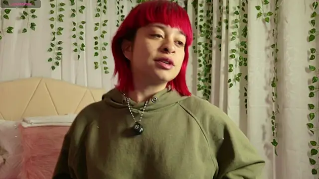 Venuss1  online show from April 7, 2026, 8:21 pm