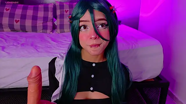 Taylorsmitth  online show from December 1, 2025, 12:06 pm