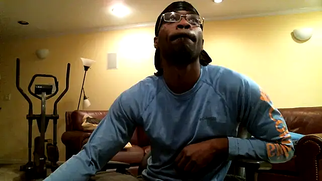 james421   online show from April 4, 2026, 4:08 am