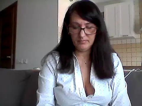 Elena48324 online show from June 4, 2026, 9:36 am
