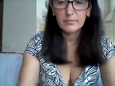 Elena48324 online show from July 5, 2026, 10:11 am