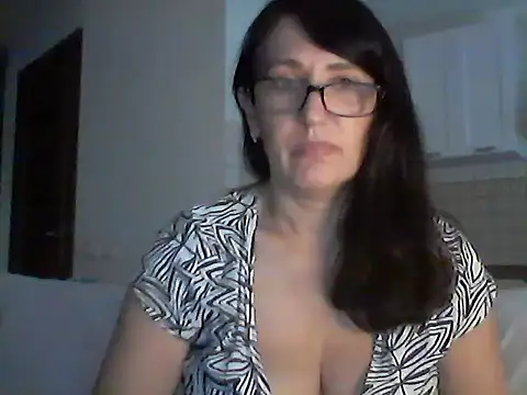 Elena48324 online show from July 8, 2026, 4:40 pm