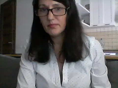 Elena48324 online show from October 17, 2025, 1:02 pm