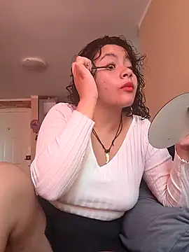 Snapshot of Yaya_watson chatting on May 6, 2026, 3:05 pm Yaya watson online show from May 6, 2026, 3:05 pm