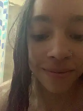 Snapshot of Dafne_Mel chatting on November 21, 2025, 11:37 pm Dafne Mel online show from November 21, 2025, 11:37 pm