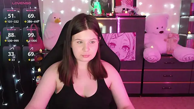 AmyVibess online show from October 14, 2025, 8:09 pm