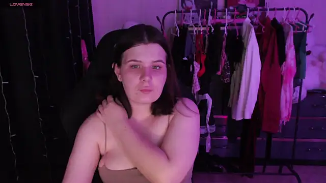 AmyVibess online show from July 11, 2026, 6:08 pm