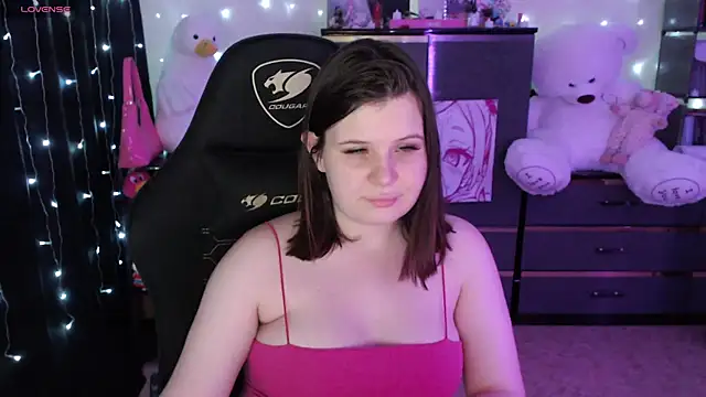 AmyVibess online show from December 2, 2025, 8:43 pm