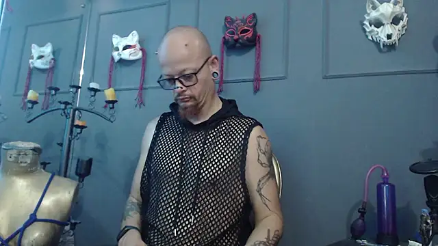 Snapshot of zain_kreigger chatting on February 15, 2026, 9:14 pm zain kreigger online show from February 15, 2026, 9:14 pm