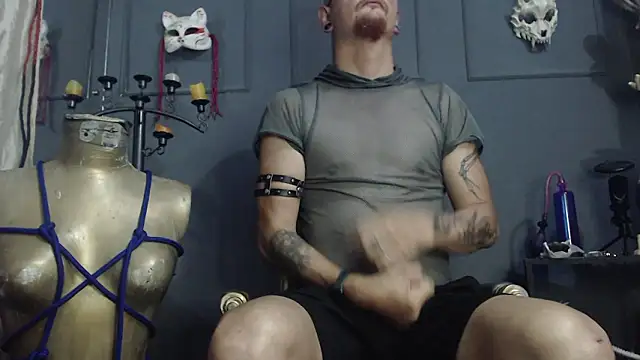 Snapshot of zain_kreigger chatting on February 8, 2026, 3:04 am zain kreigger online show from February 8, 2026, 3:04 am