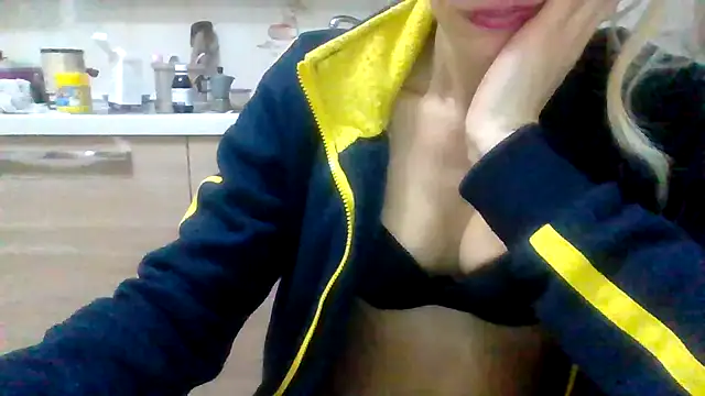 Kelly80 online show from April 11, 2026, 3:14 am