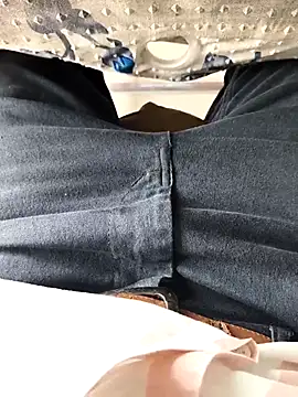 Snapshot of LKG8933 chatting on November 14, 2025, 8:40 am LKG8933 online show from November 14, 2025, 8:40 am