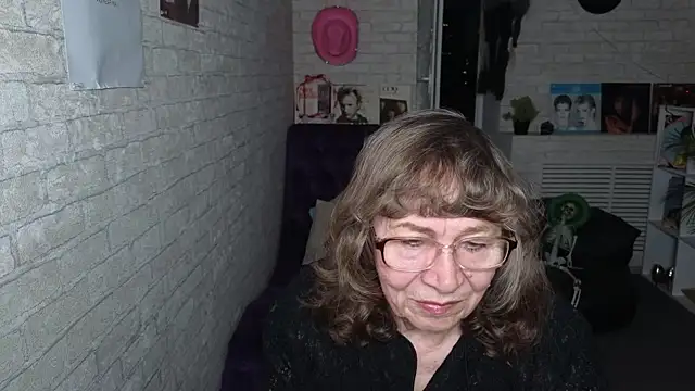 Betty Brick online show from May 22, 2026, 6:06 pm