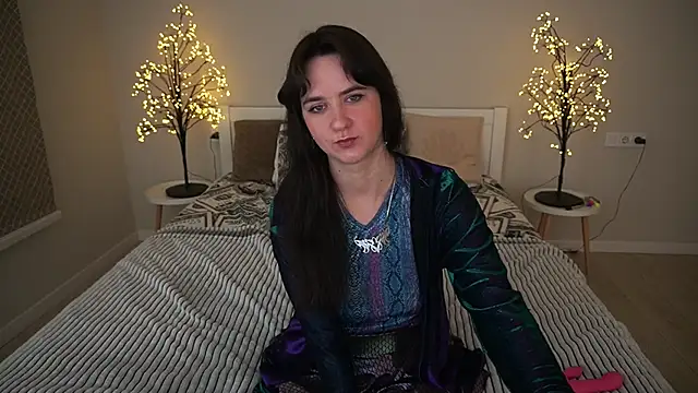 BerryDiva online show from September 10, 2025, 8:19 pm