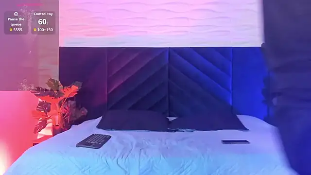 Snapshot of Dustin_Sonne chatting on February 3, 2026, 3:37 am Dustin Sonne online show from February 3, 2026, 3:37 am