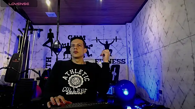 Dustin Sonne online show from November 15, 2025, 3:54 am