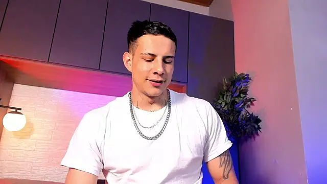 Snapshot of Dustin_Sonne chatting on February 24, 2026, 3:40 am Dustin Sonne online show from February 24, 2026, 3:40 am