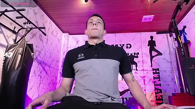 Snapshot of Dustin_Sonne chatting on February 4, 2026, 3:34 am Dustin Sonne online show from February 4, 2026, 3:34 am