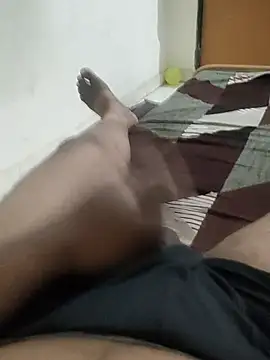 Snapshot of desiboyarya chatting on February 9, 2026, 5:44 pm desiboyarya online show from February 9, 2026, 5:44 pm