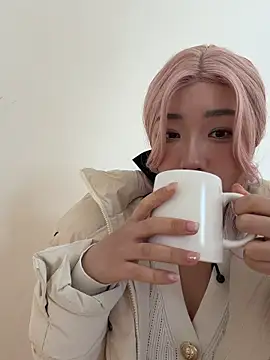 Snapshot of winter11 chatting on January 17, 2026, 1:20 am winter11 online show from January 17, 2026, 1:20 am