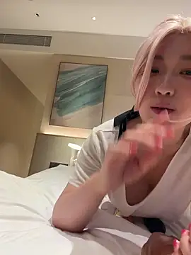 winter11 online show from March 8, 2026, 2:09 pm