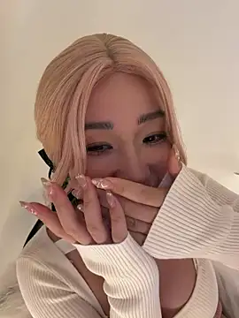 winter11 online show from December 21, 2025, 9:33 am