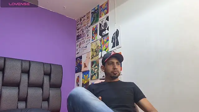 ashtoncooperr online show from October 14, 2025, 7:03 pm