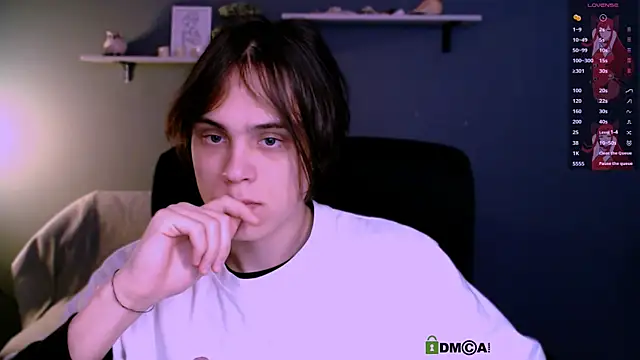 Snapshot of karl_mans chatting on November 16, 2025, 9:47 am karl mans online show from November 16, 2025, 9:47 am