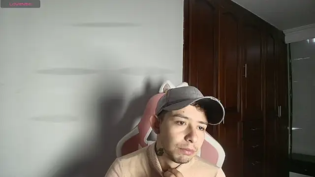 Aleecandrews online show from October 14, 2025, 7:14 pm