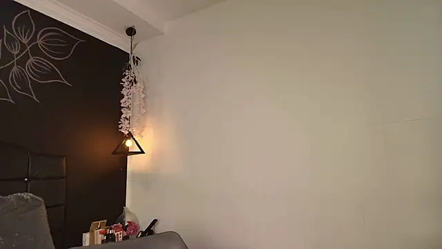 Aleecandrews online show from November 18, 2025, 7:06 pm