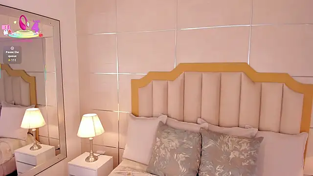 MaddieParker online show from September 18, 2025, 7:39 pm