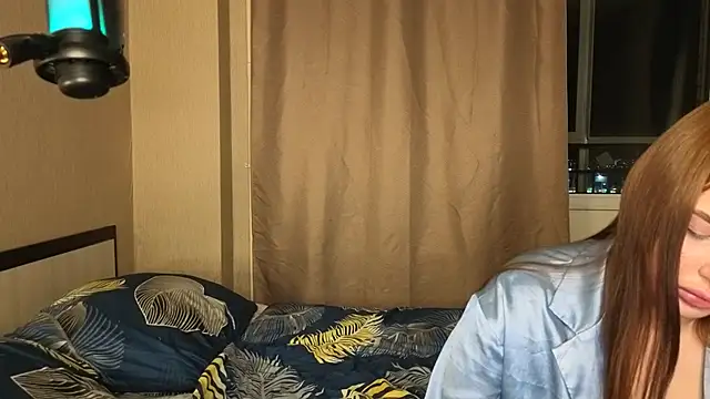 Snapshot of honey_____bunny chatting on November 2, 2025, 12:21 pm honey bunny online show from November 2, 2025, 12:21 pm