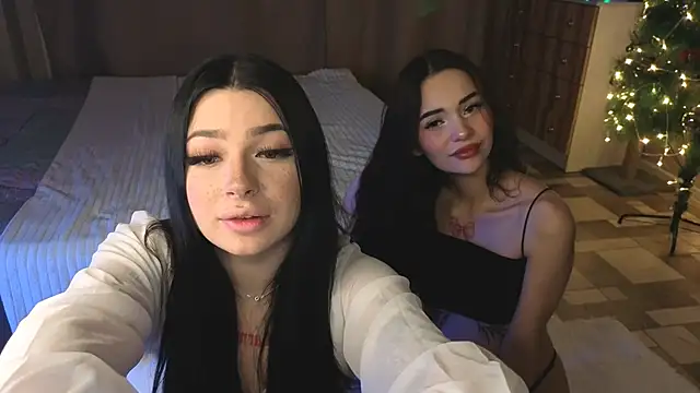 Snapshot of honey_____bunny chatting on January 6, 2026, 4:22 pm honey bunny online show from January 6, 2026, 4:22 pm