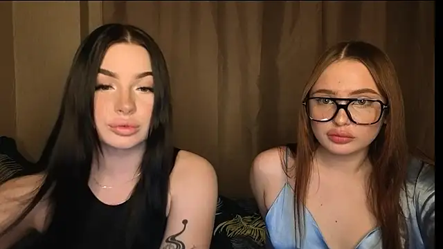 Snapshot of honey_____bunny chatting on November 10, 2025, 4:45 pm honey bunny online show from November 10, 2025, 4:45 pm