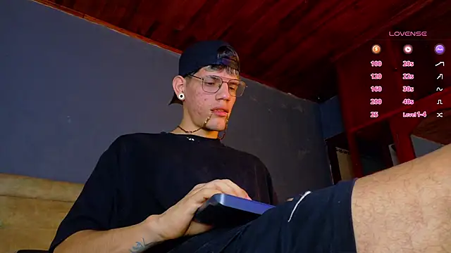 david huge online show from November 16, 2025, 1:32 am