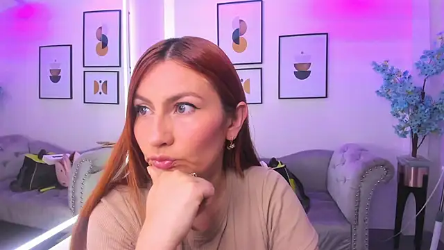 Alicia leclair online show from September 24, 2025, 3:35 am