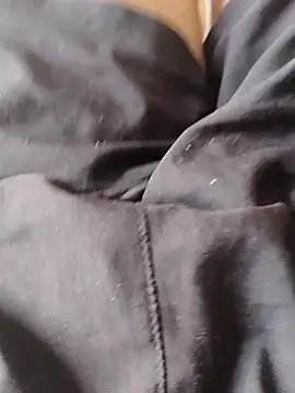 Snapshot of LeoMaduroSP chatting on October 17, 2025, 7:04 pm LeoMaduroSP online show from October 17, 2025, 7:04 pm