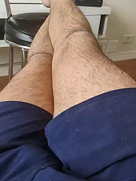 Snapshot of LeoMaduroSP chatting on October 21, 2025, 5:34 pm LeoMaduroSP online show from October 21, 2025, 5:34 pm